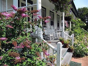 The Island Home Inn New Shoreham Eksteriør billede