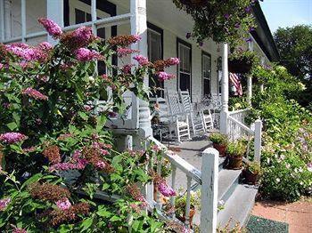 The Island Home Inn New Shoreham Eksteriør billede